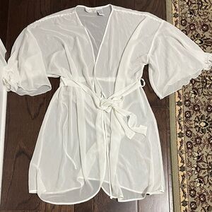 Vintage Dentelle sheer negligée robe, size large